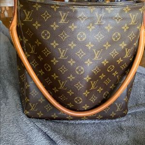 LOUIS VUITTON Shoulder Tote